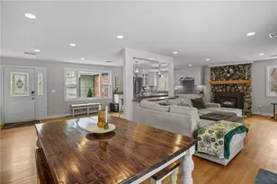 42 Georgiana Dr, Cumberland, RI 02864 - Photo 6