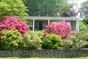 90 Quaker Dr, West Warwick, RI 02893 - Photo 4