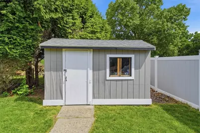 101 Manchester Farm Road, North Providence, RI 02904 - Photo 44