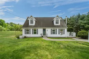 25 Cherry Ln, Richmond, RI 02832 - Photo 2