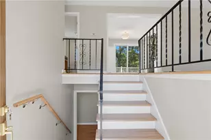 247 Asylum Rd, Warwick, RI 02886 - Photo 4