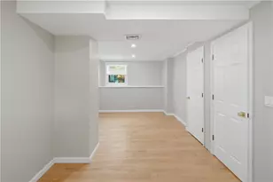 247 Asylum Rd, Warwick, RI 02886 - Photo 24