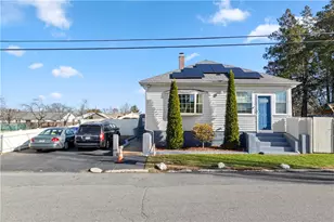 136 Windmill St, Pawtucket, RI 02860 - Photo 24