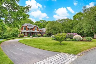 357 Congdon Dr, South Kingstown, RI 02879 - Photo 2
