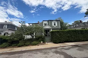 44 Everett St, Newport, RI 02840 - Photo 2