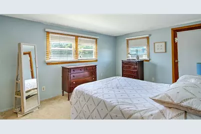62 Meadowcrest Drive, Cumberland, RI 02864 - Photo 14