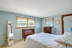 62 Meadowcrest Dr, Cumberland, RI 02864 - Photo 14