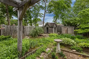 23 Lawndale Dr, Warwick, RI 02818 - Photo 8