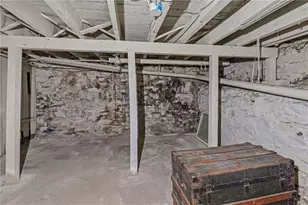 821 Potters Ave, Providence, RI 02907 - Photo 36