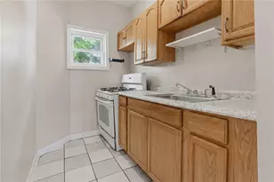821 Potters Ave, Providence, RI 02907 - Photo 2