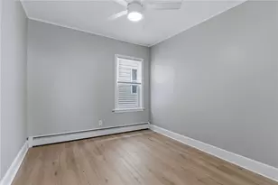 75 Baldwin St, Pawtucket, RI 02860 - Photo 10
