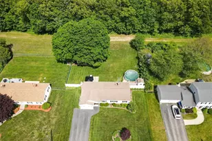 127 Sun Valley Dr, Cumberland, RI 02864 - Photo 28
