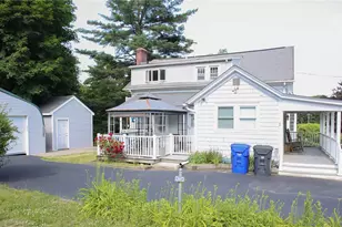 39 Sunrise Ave, West Warwick, RI 02893 - Photo 4
