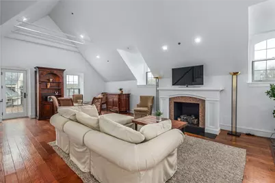 1000 Chapel View Boulevard #312, Cranston, RI 02920 - Photo 16