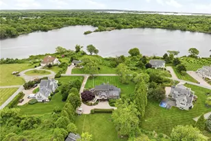 112 W Willow Ln, Charlestown, RI 02813 - Photo 4