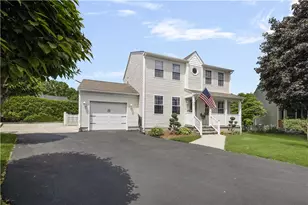 35 Gianna Dr, Cranston, RI 02921 - Photo 2