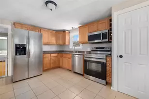 125 Fiske Ave, Cumberland, RI 02864 - Photo 20
