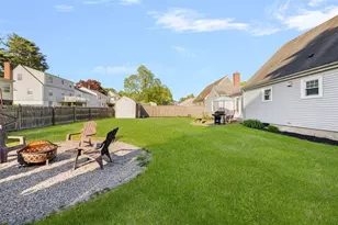 125 Fiske Ave, Cumberland, RI 02864 - Photo 10