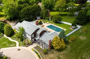 74 Oakwoods Dr, South Kingstown, RI 02879 - Photo 4