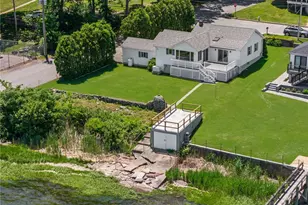 2 King Phillip Ave, Bristol, RI 02809 - Photo 2