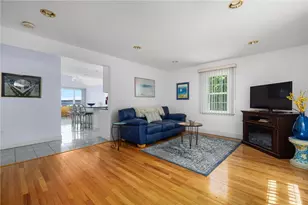 2 King Phillip Ave, Bristol, RI 02809 - Photo 26