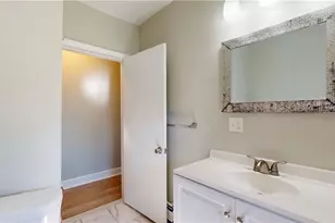 127 3rd Ave, Woonsocket, RI 02895 - Photo 14