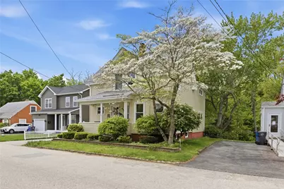 27 Hemlock Avenue, Cranston, RI 02910 - Photo 2
