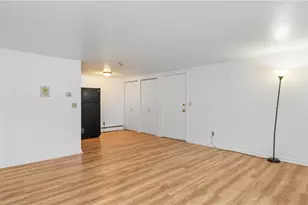 27 Gillen Ave, North Providence, RI 02904 - Photo 4