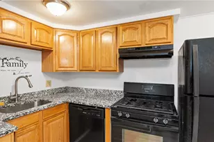 27 Gillen Ave, North Providence, RI 02904 - Photo 6