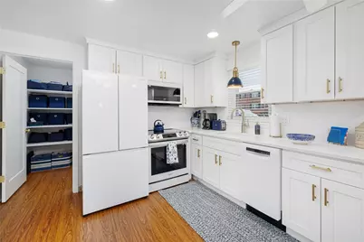 70 Carroll Avenue #1009, Newport, RI 02840 - Photo 6