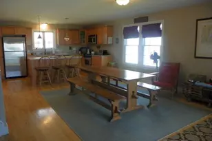 37 Hull St, South Kingstown, RI 02879 - Photo 4