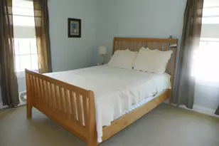 37 Hull St, South Kingstown, RI 02879 - Photo 10