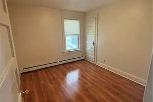 29 Pine St, Pawtucket, RI 02860 - Photo 8