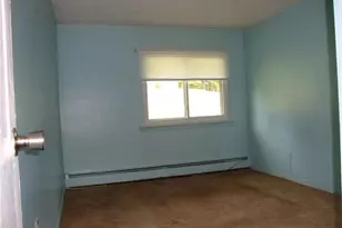 752 Quaker Ln, Warwick, RI 02818 - Photo 18