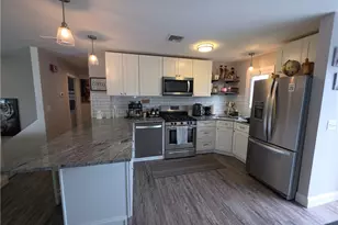 95 2nd Ave, Cranston, RI 02910 - Photo 8