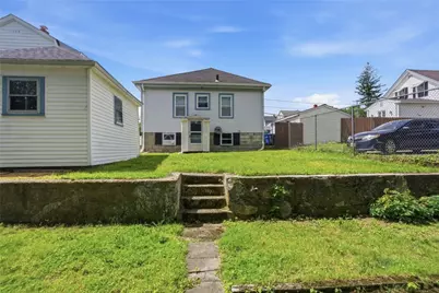 10 Mayflower Street, East Providence, RI 02914 - Photo 32