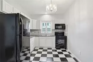 10 Mayflower St, East Providence, RI 02914 - Photo 12