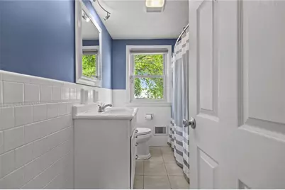 83 Bateman Avenue, Cranston, RI 02920 - Photo 18