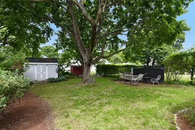 96 Meridian Street, Providence, RI 02908 - Photo 26