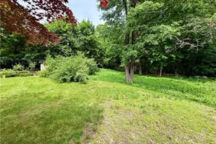 59 Clyde St, West Warwick, RI 02893 - Photo 8