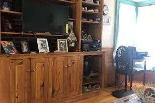 10 Isabelle Dr, Narragansett, RI 02882 - Photo 2