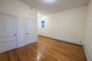 182 Bowen St, Providence, RI 02906 - Photo 12