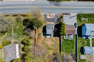 844 Boston Neck Rd, Narragansett, RI 02882 - Photo 2