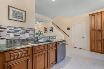315 Old River Road #6, Lincoln, RI 02838 - Photo 10