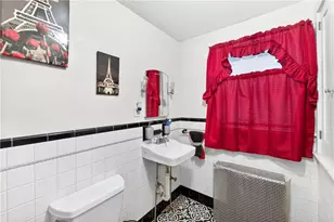 136 Armington St, Cranston, RI 02910 - Photo 12