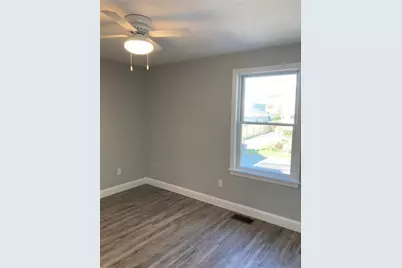 47 Tuckerman Avenue, Middletown, RI 02842 - Photo 18