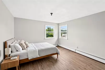 140 Lawrence Street, Cranston, RI 02920 - Photo 10