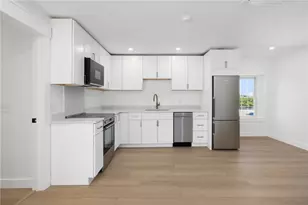 02 Melrose St, East Greenwich, RI 02818 - Photo 4