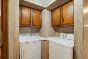 14 Cardinal Rd, Cranston, RI 02921 - Photo 16