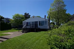 151 Conanicus Rd, Narragansett, RI 02882 - Photo 20